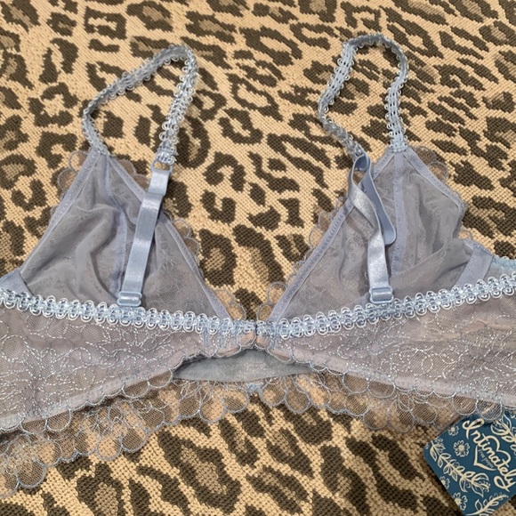 FREE PEOPLE LUCIA LACE UNDERWIRE BRA PRETTY BLUE HYDRANGEA COLOR LAYERING SZ 32A - Picture 11 of 14